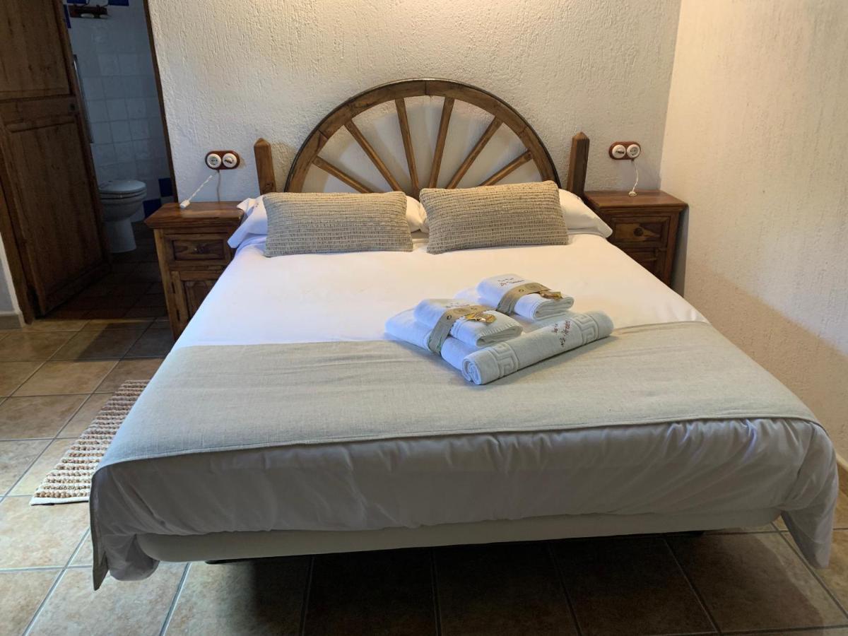 Habitaciones Rurales La Vertedera I Villar de Ciervo Esterno foto