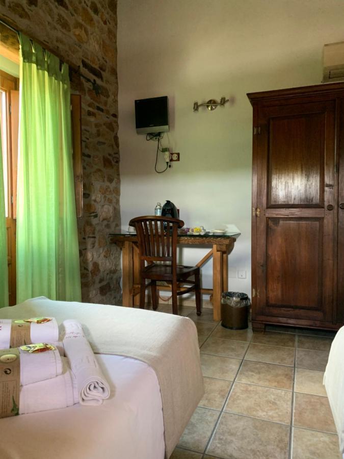 Habitaciones Rurales La Vertedera I Villar de Ciervo Esterno foto